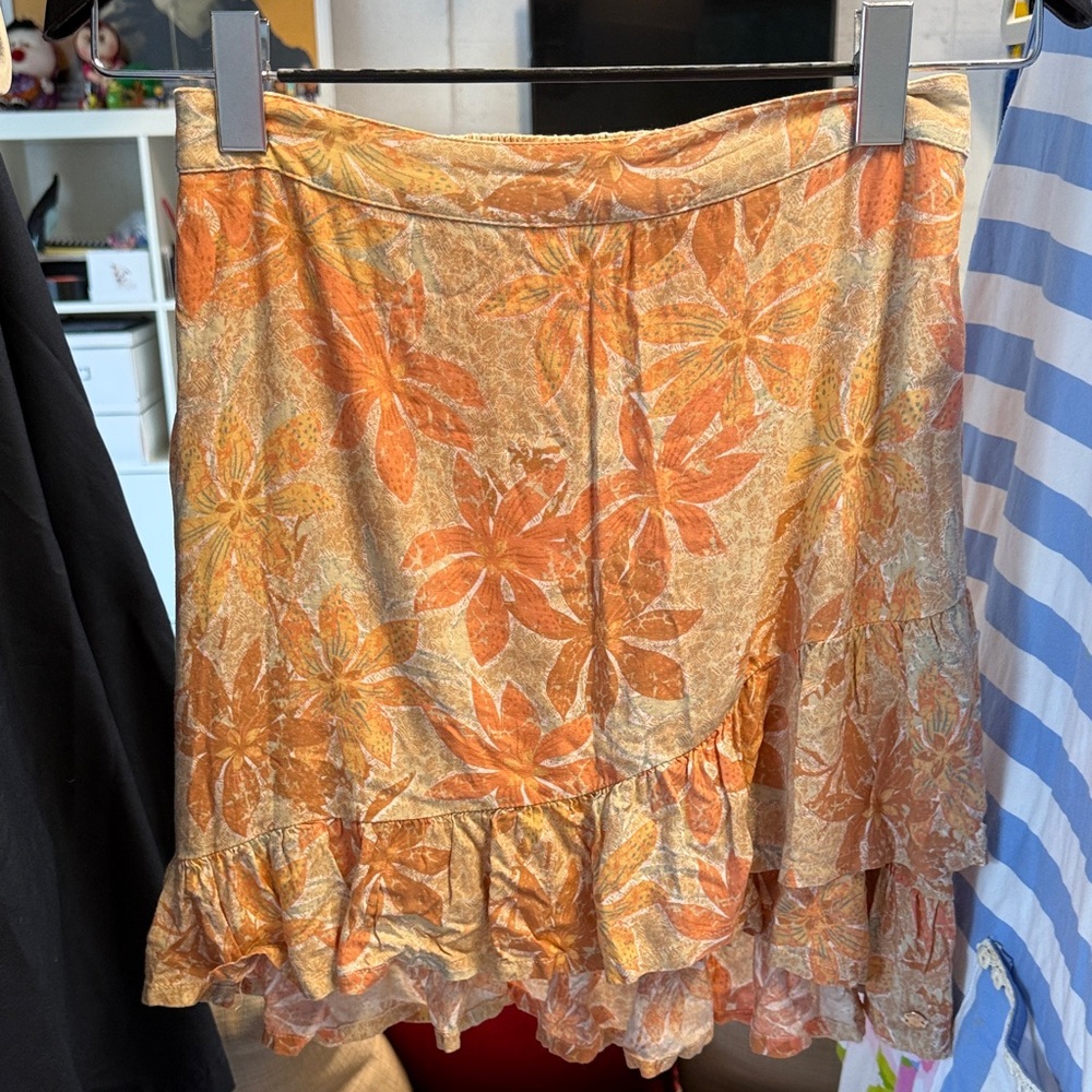 Roxy Floral Mini Skirt in Orange and Cream